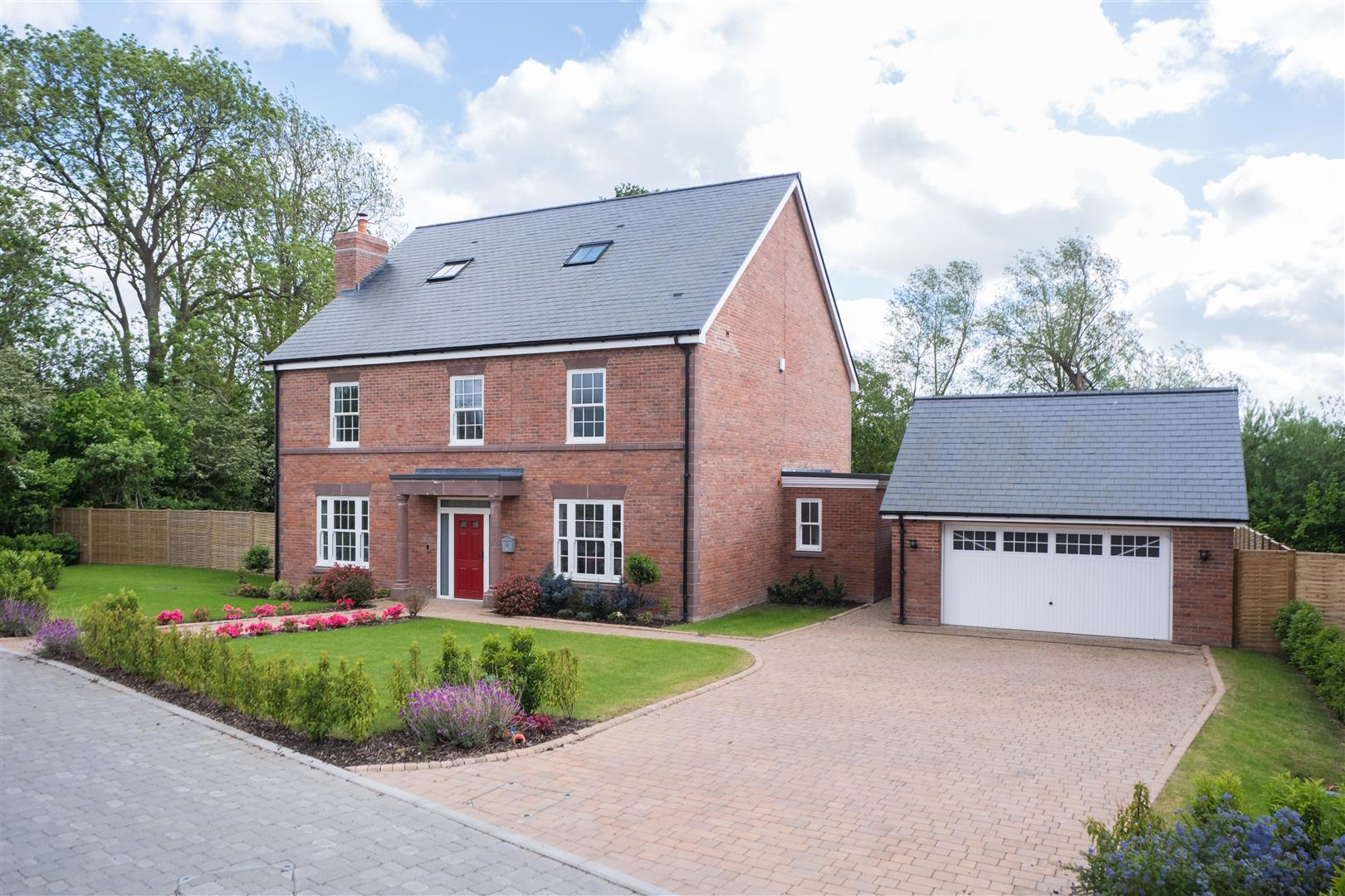 5 bedroom  Detached House for Sale in Tattenhall